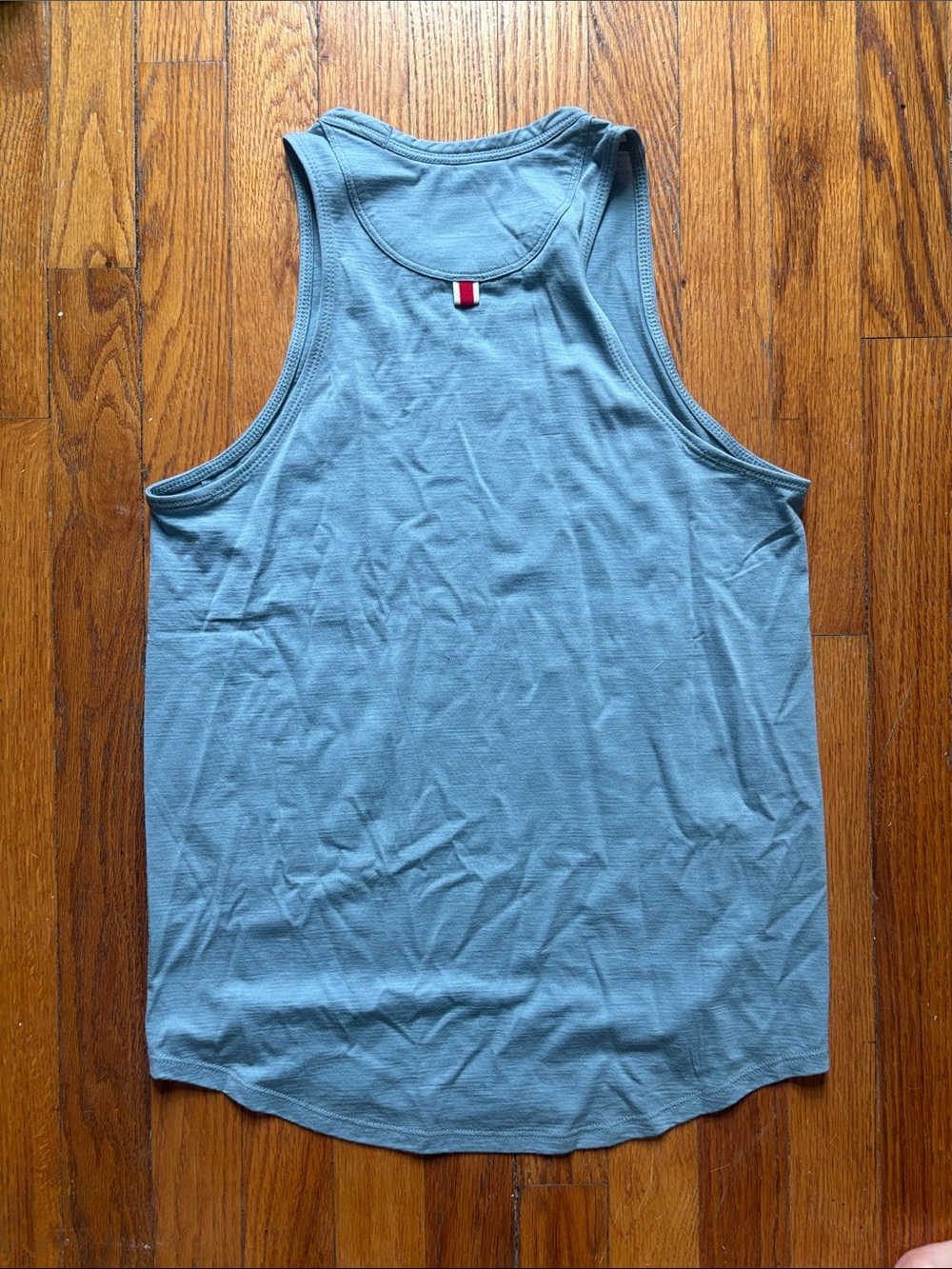 Tracksmith Harrier tank - Picture 3 of 3